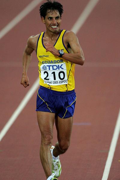 Determined! Jefferson Perez taking 20Km gold at the 2005 World Championships (Getty Images)