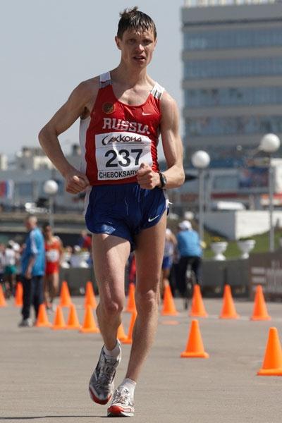 Denis Nizhegorodov of Russia on his way to winning the Men's 50km race (Getty Images)