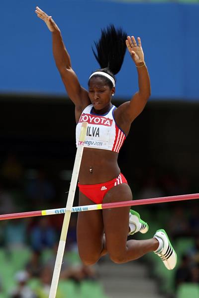 Cuba's Yarisley Silva in action in the Pole Vault at the 2011 World Championships (Getty Images)