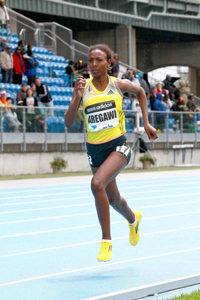 Abeba Aregawi winning at the 2013 IAAF Diamond League meeting in New York (Victah Sailer)