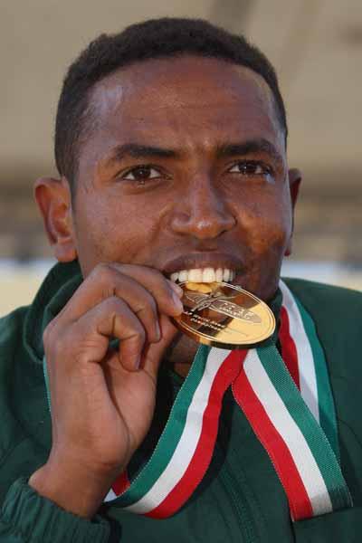 Zersenay Tadese of Eritrea celebrates his gold medal (Getty Images)