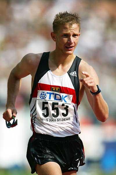 Andreas Erm (GER) strides towards World 50km bronze in Paris (Getty Images)