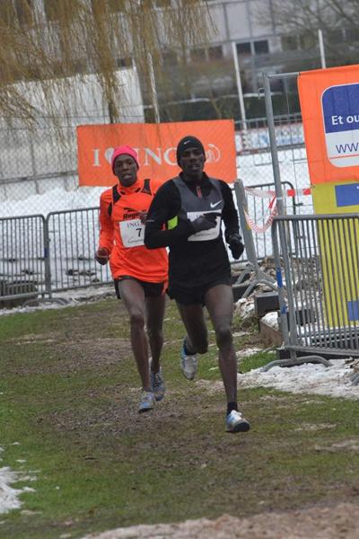 Kenyan pair Albert Rop and Alex Kibet at the 2013 ING Eurocross meeting in Diekirch, Luxembourg (Rosch Kohl)