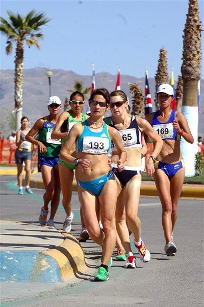 Ines Henriques en route to a successful title defence in the Chihuahua 20Km (Chihuahua organisers)