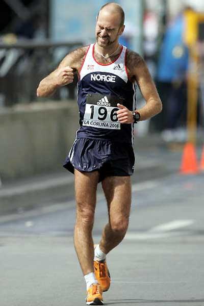 Norwegian Trond Nymark bettered his PB by nearly three minutes - La Coruña (Getty Images)