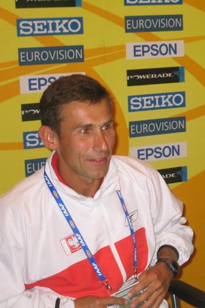 Robert Korzeniowski of Poland at the IAAF Press Conference in Naumburg (IAAF)