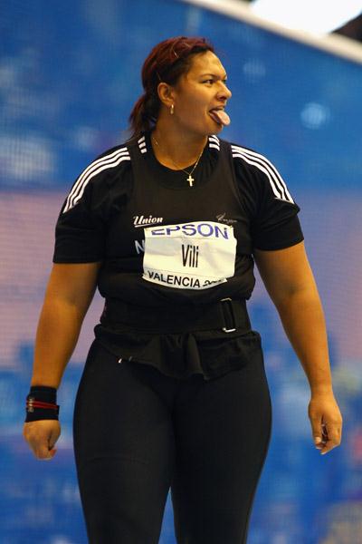 Valerie Vili adds world indoor gold to the global outdoor title she won last year (Getty Images)