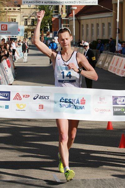 Matej Toth takes Podebrady victory No. 4 (Jan Kucharčík for atletika.cz)