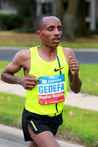 Birhanu Gidefa on his way to victory at the Houston Marathon (Victah Sailer / organisers)