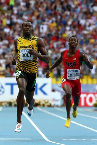 Usain Bolt and Curtis Mitchell in the mens 200m at the IAAF World Athletics Championships Moscow 2013 (Getty Images)