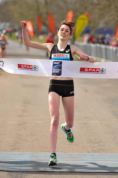 Lauren Howarth crosses the finish line to win the SPAR Great Ireland Run (Organisers)