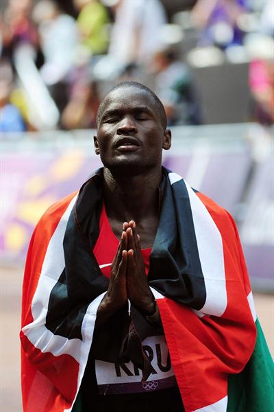 Abel Kirui of Kenya reacts as he wins silver in the Men's Marathon  the London 2012 Olympic Games at The Mall on August 12, 2012 (Getty Images)