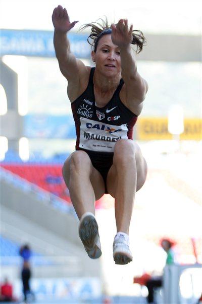 Maurren Maggi flies to win in Rio (Wágner Carmo CBAt)