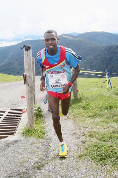 Pedro Mamo of Eritrea on his way to victory at the WMRA Grand Prix in Saalfelden (Photo ST)