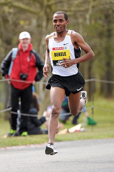 Kenenisa Bekele on his way to a successful title defence at the SPAR Great Ireland Run (Organisers)