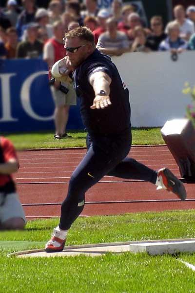 Joachim Olsen of Denmark puts 21.27m in Kuortane (Paula Noronen)