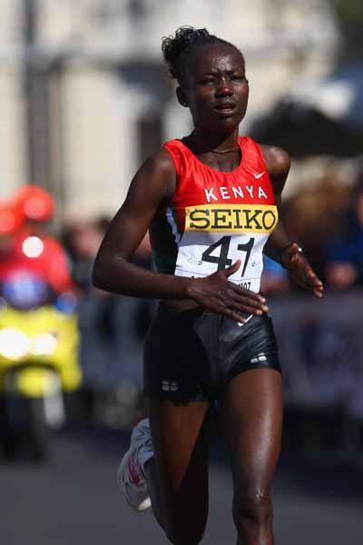 Mary Jepkosgei Keitany of Kenya in action (Getty Images)