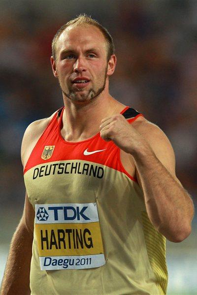 Robert Harting celebrates retaining his Discus Throw World Championships title (Getty Images)