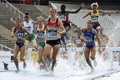 General view of  the Women's 3000 metre Steepechase qualification heat on the day one of the 14th IAAF World Junior Championships in Barcelona (Getty Images)