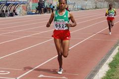 Shito Wincha wins the women's 1500 in the 2009 East African Youth Champs (Elshadai Negash)