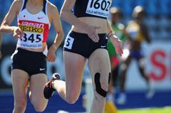  Amy WEISSENBACH of USA in action during the Girls 800 metres qualification - Day Two - WYC Lille 2011 (Getty Images)