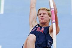 Casey Bowen of United States competes during the Men's Pole Vault qualification round on the day one of the 14th IAAF World Junior Championships in Barcelona (Getty Images)