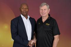 Kip Keino and Peter Snell in Barcelona (Philippe Fitte)