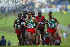 Bekele heads the men's short race (Getty Images)