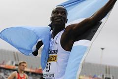 Nijel Amos of Botswana celebrates after winning the Men's 800 metres Final on day six of the 14th IAAF World Junior Championships (Getty Images)