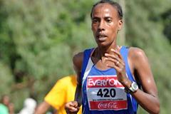Zeytuna Areb on te way to victory at the Hawassa Half Marathon (Organisers)