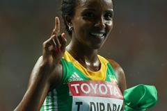 Tirunesh Dibaba in the womens 10,000m at the IAAF World Athletics Championships Moscow 2013 (Getty Images)