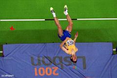 Lisbon 2001 Men's high jump final (© Allsport)