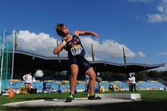 Torie Owers of USA in action during the girls Shot final - WYC Lille 6 July 2011 (Getty Images)