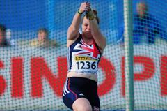 Louisa JAMES of Great Britain in action on her way to winning the Girls Hammer throw - Day Four - WYC Lille 2011 (Getty Images)