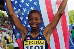 Nnenya HAILEY of USA celebrates after winning the Girls 400 metres Hurdles final - Day Four - WYC Lille 2011 (Getty Images)