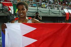 Maryam Yusuf Jamal of Bahrain celebrates winning the gold medal in the 1500m Final (Getty Images)