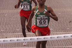 Haile Gebrselassie leads his countryman Jifar across the line in Bristol (© Allsport)