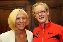 IAAF Ambassador Kajsa Bergqvist and youth athlete Kimberly Jess of Germany (Getty Images)