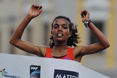 Betelhem Moges winning the 2013 Olomouc Half Marathon (organisers)
