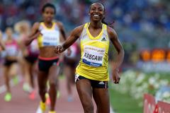 Abeba Aregawi wins the 1500m in Rome (Giancarlo Colombo)