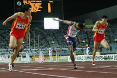 Liu Xiang winning from lane 9 (!) in Osaka (Getty Images)