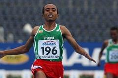 Abreham Cherkos of Ethiopia wins the Final of the Men's 5000m (Getty Images)