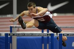 Gunnar Nixon on his way to a 6232 victory in the Heptathlon at the US Indoor Championships (Kirby Lee)