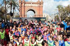 Frankie Fredericks, Pauline Davis-Thompson, Dan O'Brien, Irena Szewinska, Yelena Isinbayeva, Fermin Cacho and Meseret Defar at the IAAF/Nestlé Kids' Athletics event in Barcelona (Emilio Andreoli)