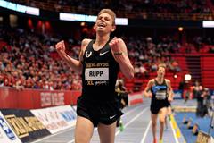 Galen Rupp breaks the American indoor 3000m record in Stockholm (DECA Text&Bild)