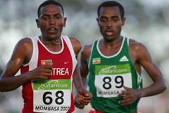 Zersenay Tadesse (ERI) and Kenenisa Bekele (ETH) mix it in Mombasa (Getty Images)