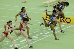Gail Devers (USA) wins the 60m final in Budapest (Getty Images)