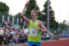 Matej Toth crosses the line in first place in Sesto San Giovanni (Giancarlo Colombo)
