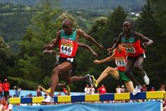 Hillary Kipsang Yego and Peter Kibet Lagat of Kenya in action (Getty Images)