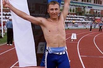 Rene Oruman after winning the 2001 world youth octathlon title in Debrecen (© Allsport)